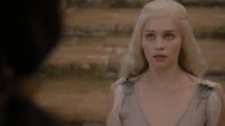extant_GameOfThrones_1x01-WinterIsComing_3325