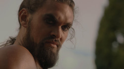extant_GameOfThrones_1x01-WinterIsComing_3326