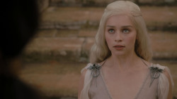 extant_GameOfThrones_1x01-WinterIsComing_3332