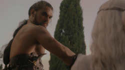 extant_GameOfThrones_1x01-WinterIsComing_3339