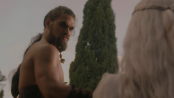 extant_GameOfThrones_1x01-WinterIsComing_3340