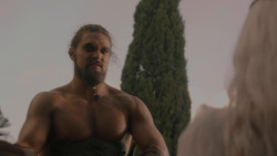 extant_GameOfThrones_1x01-WinterIsComing_3342