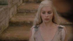 extant_GameOfThrones_1x01-WinterIsComing_3344