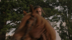 extant_GameOfThrones_1x01-WinterIsComing_3350
