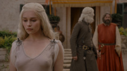 extant_GameOfThrones_1x01-WinterIsComing_3364