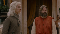 extant_GameOfThrones_1x01-WinterIsComing_3373