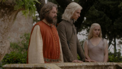 extant_GameOfThrones_1x01-WinterIsComing_3391