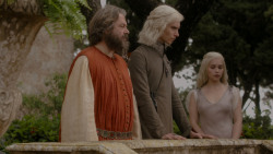 extant_GameOfThrones_1x01-WinterIsComing_3402