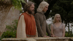 extant_GameOfThrones_1x01-WinterIsComing_3404
