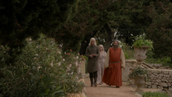 extant_GameOfThrones_1x01-WinterIsComing_3423