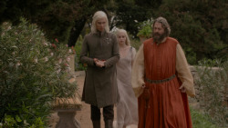 extant_GameOfThrones_1x01-WinterIsComing_3449