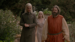 extant_GameOfThrones_1x01-WinterIsComing_3455