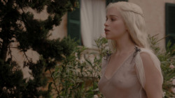 extant_GameOfThrones_1x01-WinterIsComing_3460