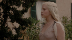extant_GameOfThrones_1x01-WinterIsComing_3469