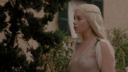 extant_GameOfThrones_1x01-WinterIsComing_3473