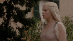 extant_GameOfThrones_1x01-WinterIsComing_3474