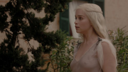 extant_GameOfThrones_1x01-WinterIsComing_3475