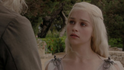 extant_GameOfThrones_1x01-WinterIsComing_3489