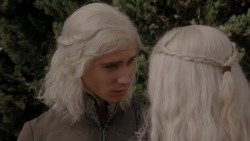 extant_GameOfThrones_1x01-WinterIsComing_3509