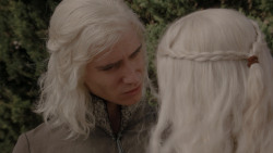 extant_GameOfThrones_1x01-WinterIsComing_3523
