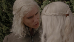 extant_GameOfThrones_1x01-WinterIsComing_3525