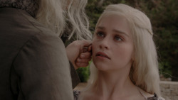 extant_GameOfThrones_1x01-WinterIsComing_3533