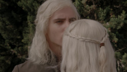 extant_GameOfThrones_1x01-WinterIsComing_3546