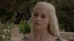 extant_GameOfThrones_1x01-WinterIsComing_3558