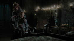extant_GameOfThrones_1x01-WinterIsComing_3584