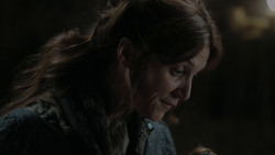 extant_GameOfThrones_1x01-WinterIsComing_3597