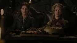 extant_GameOfThrones_1x01-WinterIsComing_3689