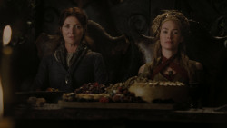 extant_GameOfThrones_1x01-WinterIsComing_3691