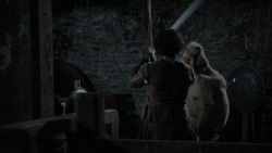 extant_GameOfThrones_1x01-WinterIsComing_3699