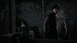 extant_GameOfThrones_1x01-WinterIsComing_3718