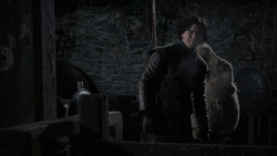extant_GameOfThrones_1x01-WinterIsComing_3723