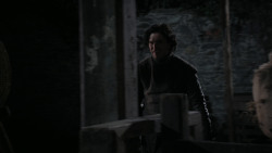 extant_GameOfThrones_1x01-WinterIsComing_3725