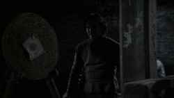 extant_GameOfThrones_1x01-WinterIsComing_3727