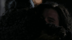 extant_GameOfThrones_1x01-WinterIsComing_3737