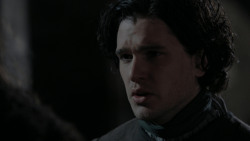 extant_GameOfThrones_1x01-WinterIsComing_3794
