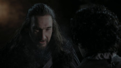 extant_GameOfThrones_1x01-WinterIsComing_3798