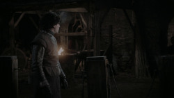 extant_GameOfThrones_1x01-WinterIsComing_3862