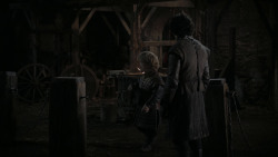 extant_GameOfThrones_1x01-WinterIsComing_3881