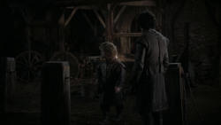 extant_GameOfThrones_1x01-WinterIsComing_3882