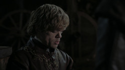 extant_GameOfThrones_1x01-WinterIsComing_3899