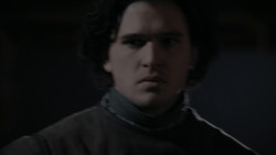 extant_GameOfThrones_1x01-WinterIsComing_3911