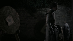 extant_GameOfThrones_1x01-WinterIsComing_3919