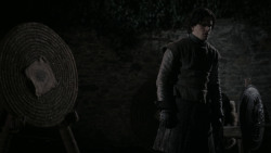 extant_GameOfThrones_1x01-WinterIsComing_3920