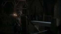 extant_GameOfThrones_1x01-WinterIsComing_3923