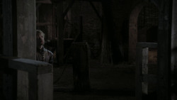 extant_GameOfThrones_1x01-WinterIsComing_3928