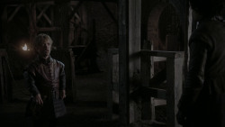 extant_GameOfThrones_1x01-WinterIsComing_3935